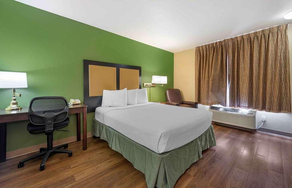 Extended Stay America Suites - Colorado Springs - West Room photo